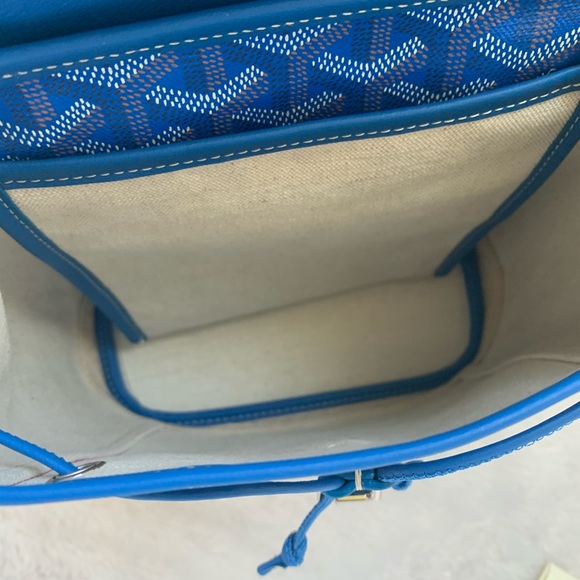 GOYARD
Goyardine Calfskin Mini Alpin Backpack Blue - Picture 7 of 9